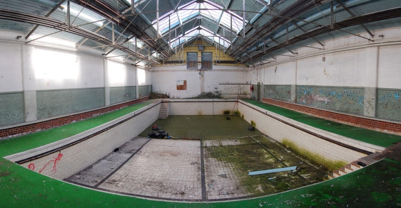 Escuelas y universidades abandonadas en todo el mundo