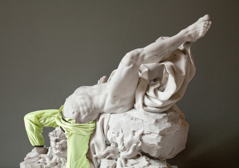 Esculturas clásicas vestidas de hipsters Esculturas clásicas vestidas de hipsters