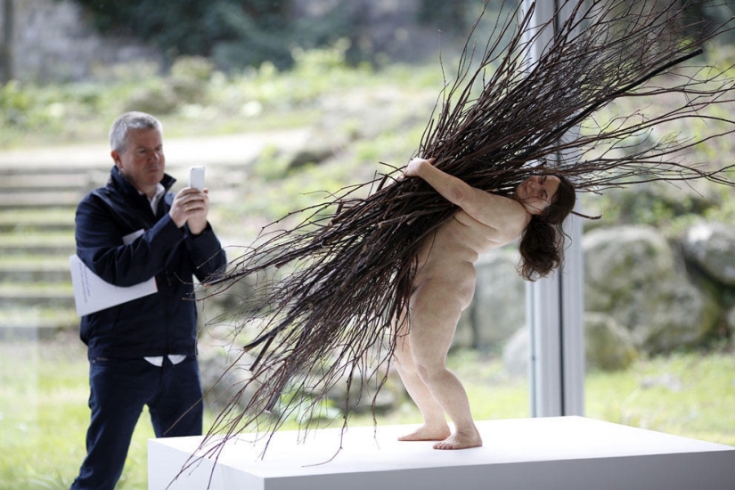 Esculturas hiperrealistas de Ron Mueck Esculturas hiperrealistas de Ron Mueck