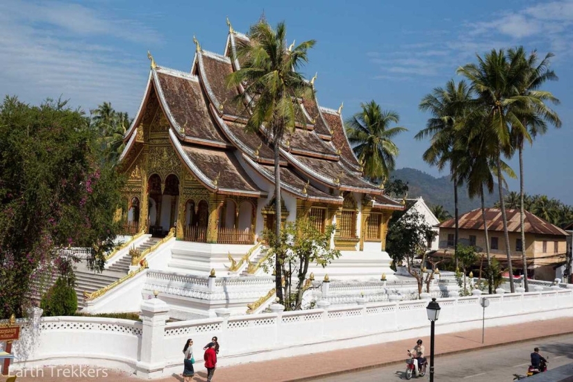 Esta familia vendió su casa y autos para viajar alrededor del mundo. Esta familia vendió su casa y autos para viajar alrededor del mundo.