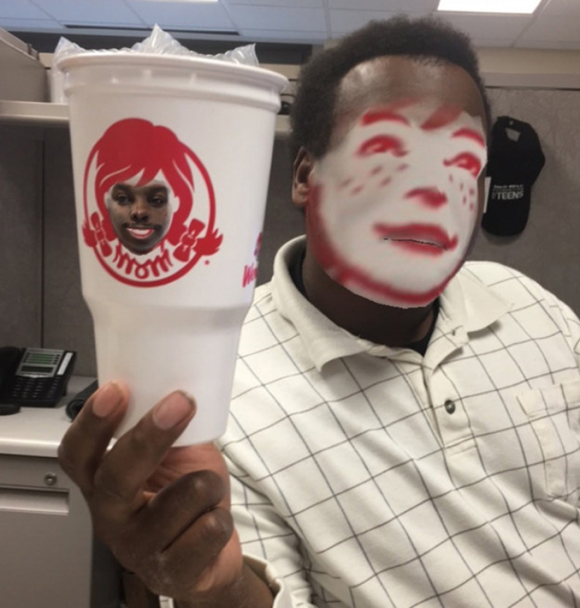 Esta mascarada de intercambio de caras ha ido demasiado lejos Esta mascarada de intercambio de caras ha ido demasiado lejos