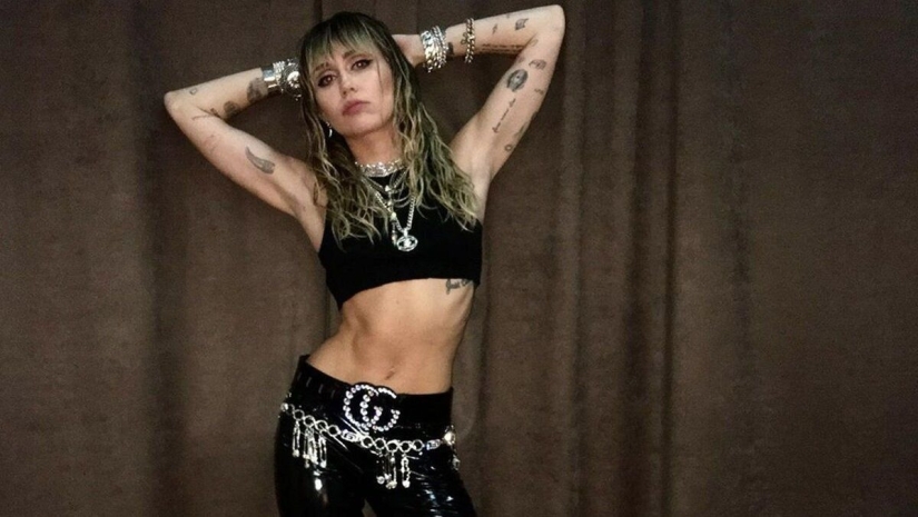 Estas partes del cuerpo de las estrellas se han vuelto más populares que ellas mismas: lo que hizo famosas a Kim Kardashian y Jennifer Lopez