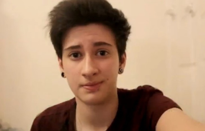 Este chico transgénero se tomó una selfie todos los días durante tres años para mostrar cómo estaba cambiando su rostro Este chico transgénero se tomó una selfie todos los días durante tres años para mostrar cómo estaba cambiando su rostro