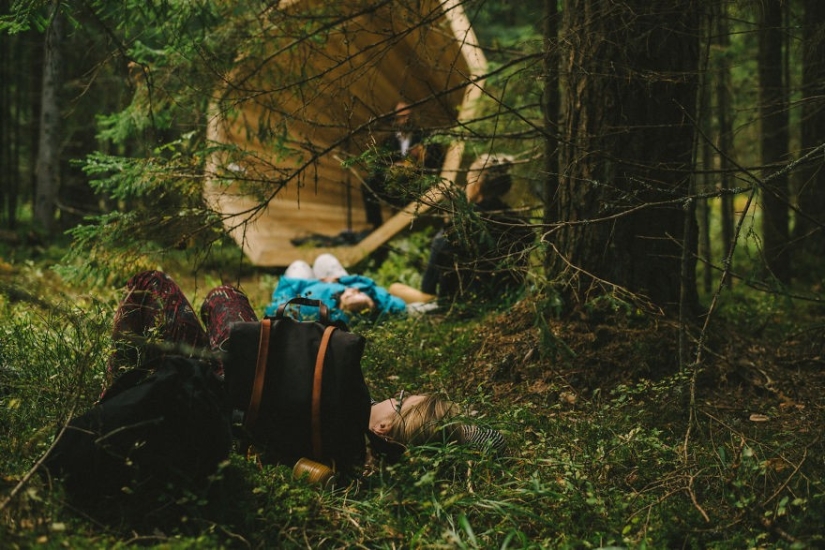 Estudiantes estonios construyeron cuernos gigantes para escuchar el bosque Estudiantes estonios construyeron cuernos gigantes para escuchar el bosque