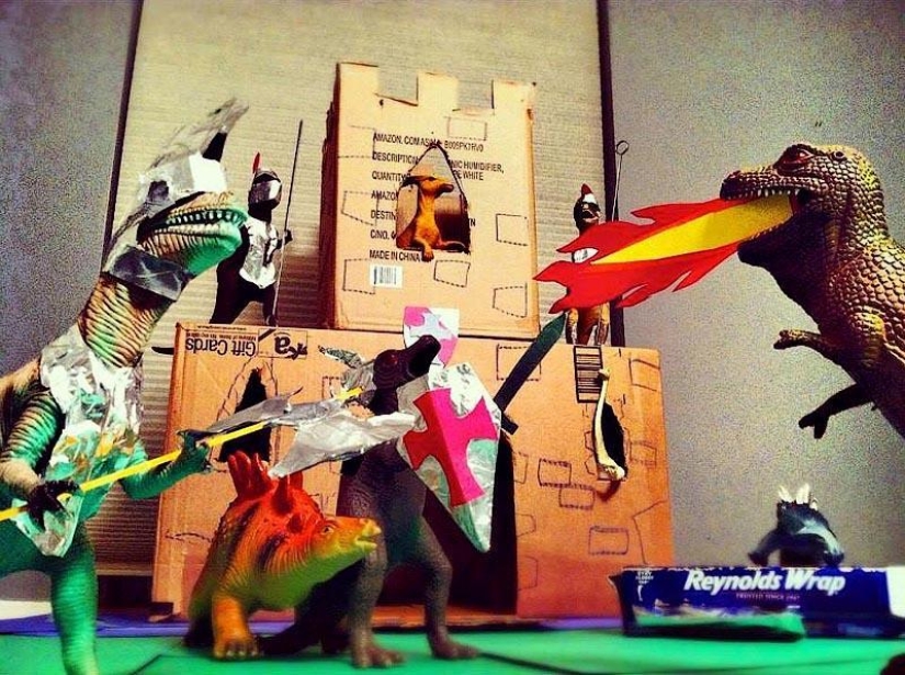 Every night dinosaurs have a row Every night dinosaurs have a row