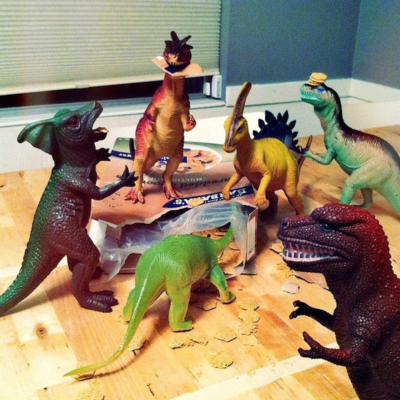 Every night dinosaurs have a row Every night dinosaurs have a row