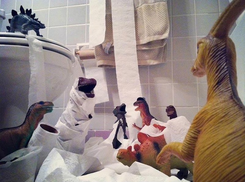 Every night dinosaurs have a row Every night dinosaurs have a row