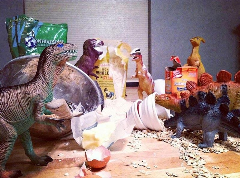 Every night dinosaurs have a row Every night dinosaurs have a row