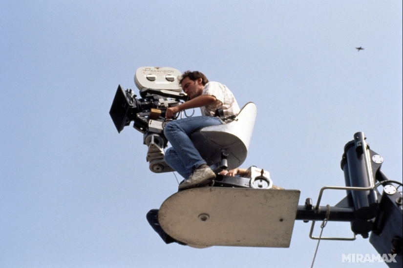 Exclusive footage from the filming of "Pulp Fiction"