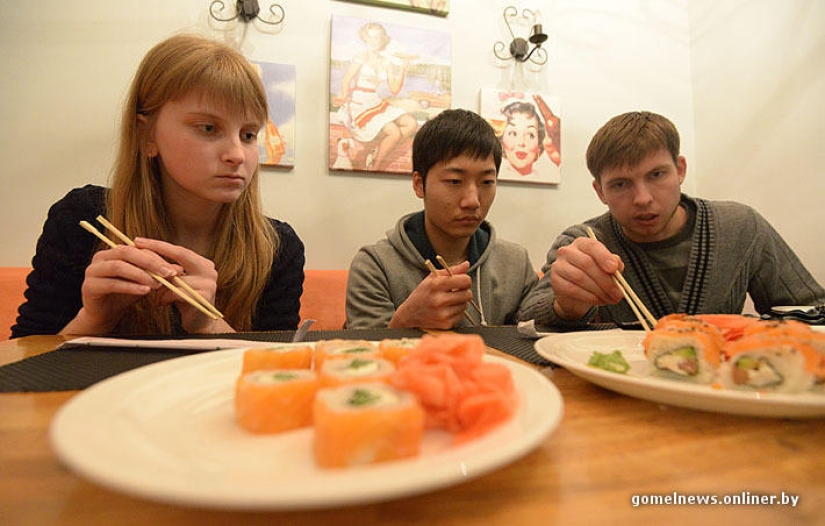 Experiment: a real Japanese tried real Gomel sushi Experiment: a real Japanese tried real Gomel sushi
