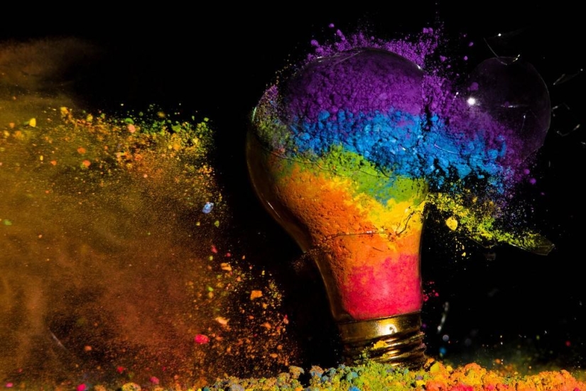 "Exploding light bulbs as a sedative": a recipe from John Smith