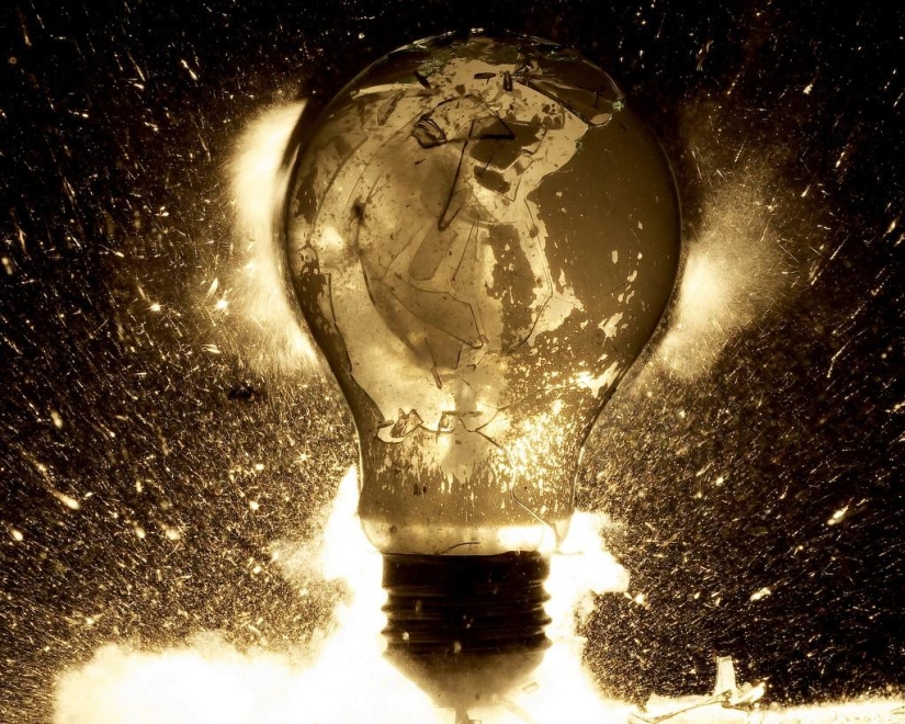 "Exploding light bulbs as a sedative": a recipe from John Smith