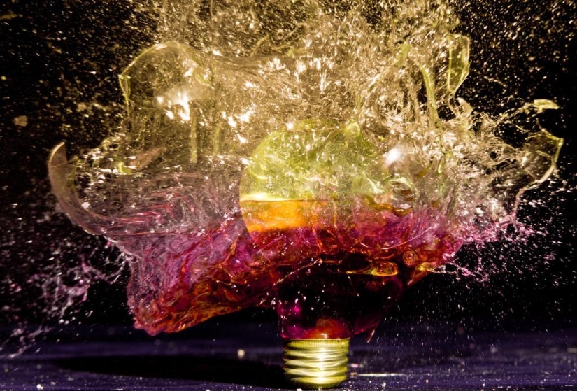 "Exploding light bulbs as a sedative": a recipe from John Smith