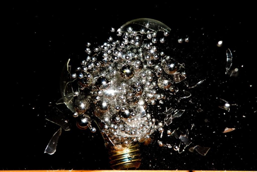 "Exploding light bulbs as a sedative": a recipe from John Smith