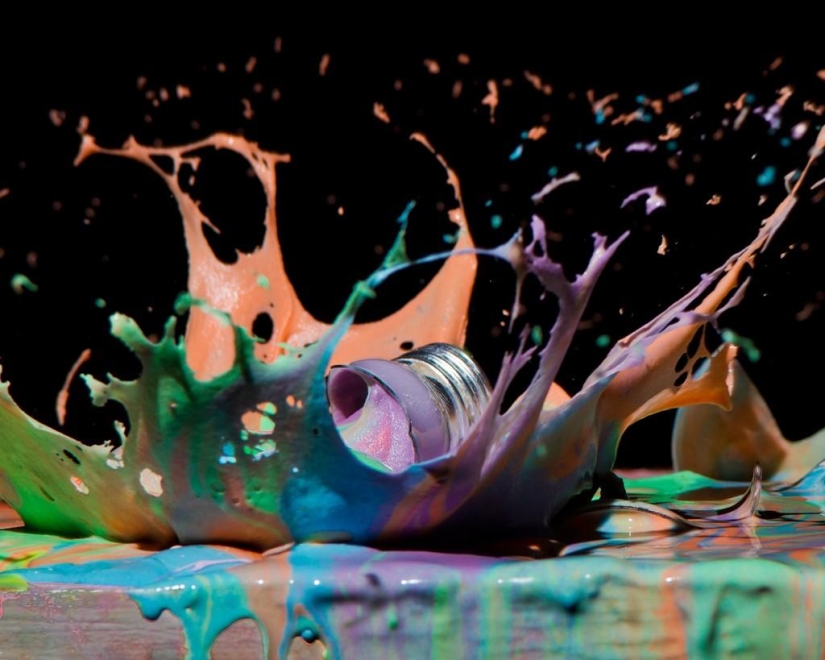 "Exploding light bulbs as a sedative": a recipe from John Smith