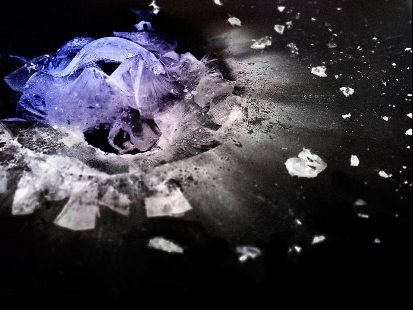 Explosión de galaxias: cómo una bala rompe el vidrio orgánico Explosión de galaxias: cómo una bala rompe el vidrio orgánico