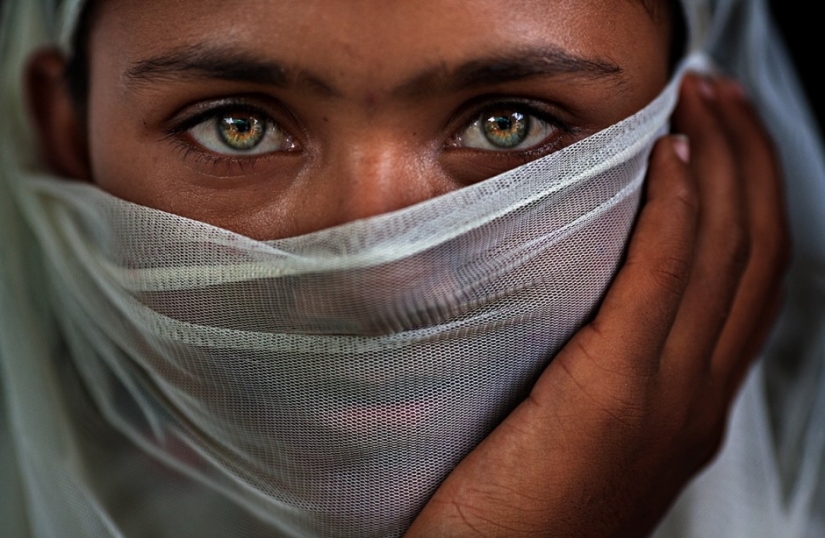 Expressive and colorful portraits from different parts of the world