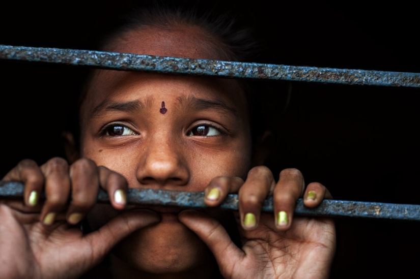 Expressive and colorful portraits from different parts of the world