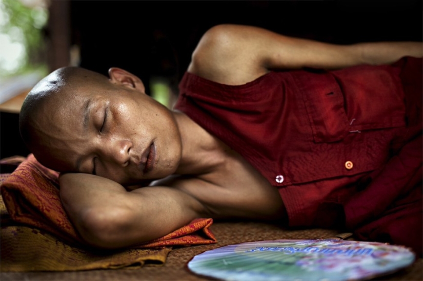 Expressive and colorful portraits from different parts of the world