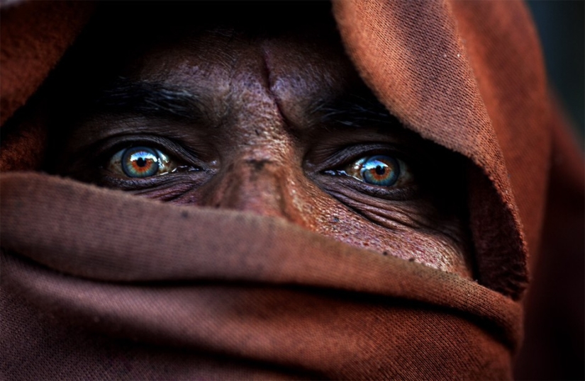 Expressive and colorful portraits from different parts of the world