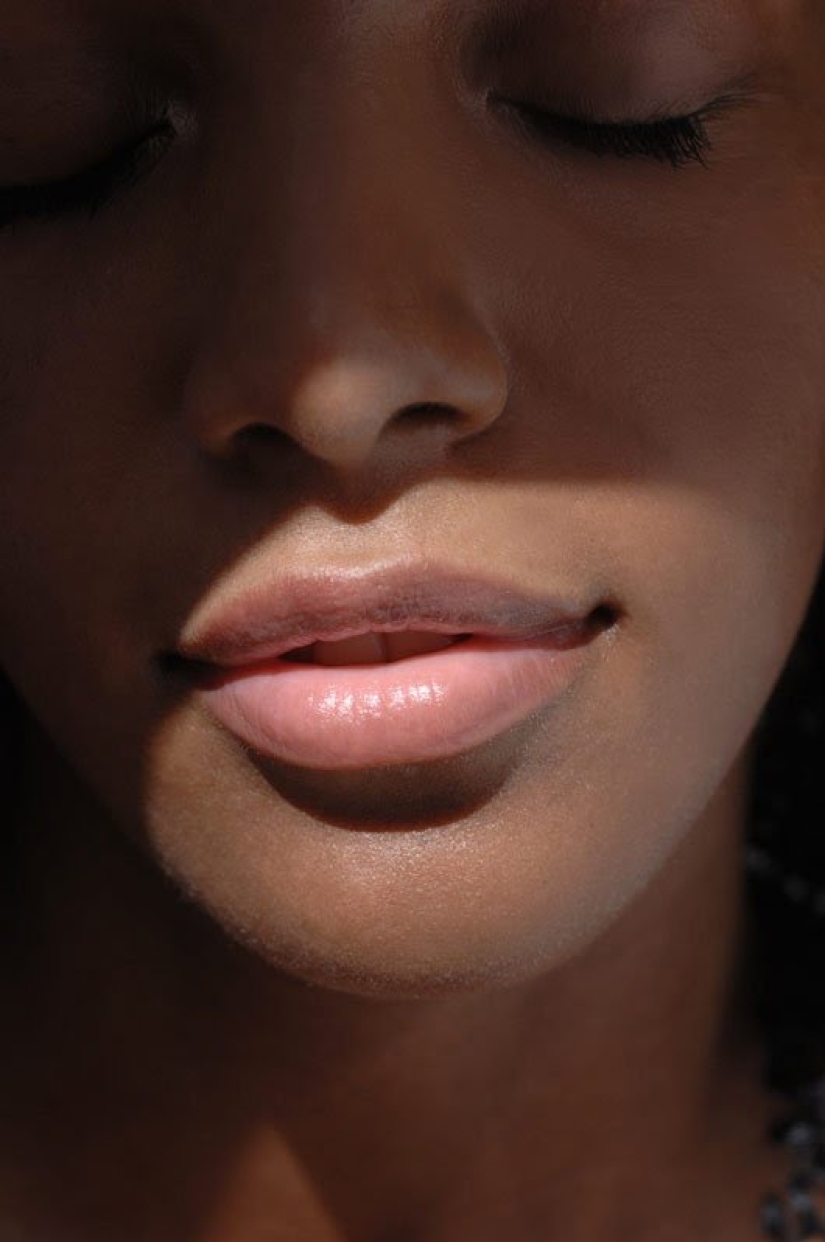 Exquisito libertinaje en fotos eróticas de Jean-Philippe Peter Exquisito libertinaje en fotos eróticas de Jean-Philippe Peter