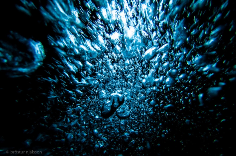 Falla islandesa Silfra - entre dos partes del mundo Falla islandesa Silfra - entre dos partes del mundo