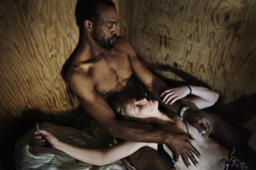 Family relationships of homeless people from the New York subway