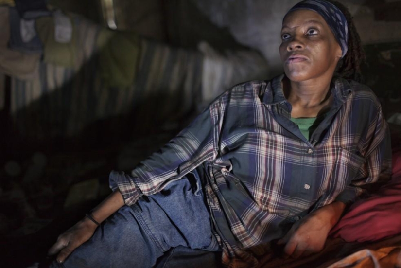 Family relationships of homeless people from the New York subway