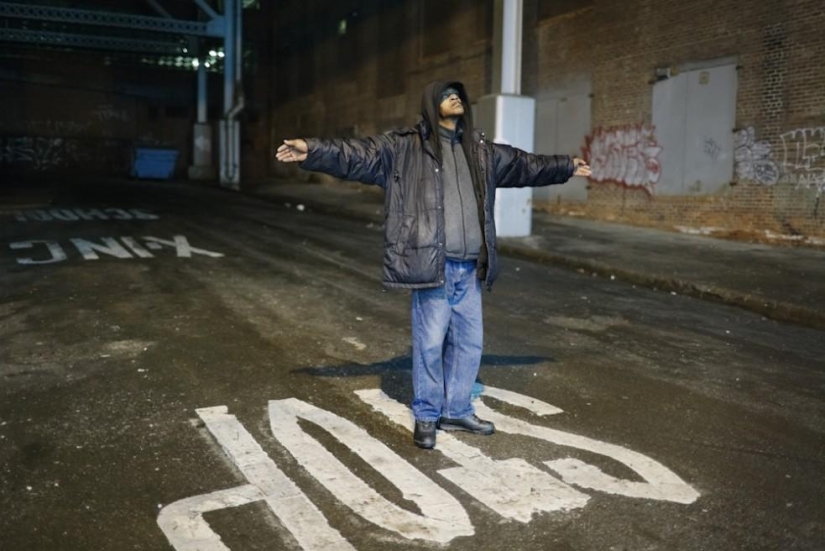 Family relationships of homeless people from the New York subway