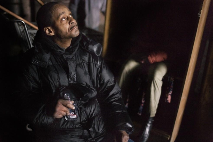 Family relationships of homeless people from the New York subway