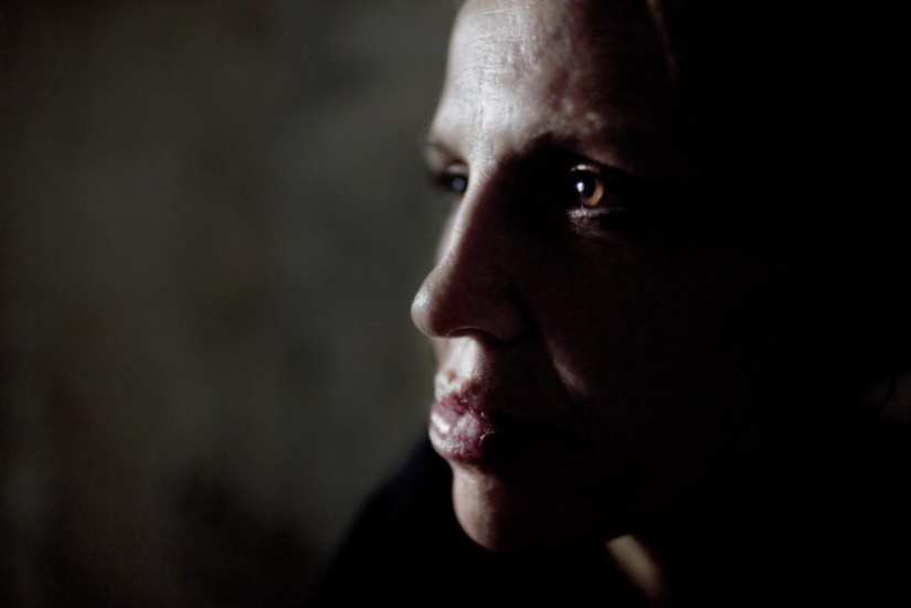 Family relationships of homeless people from the New York subway