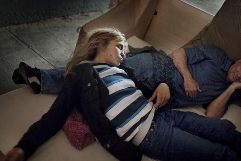 Family relationships of homeless people from the New York subway