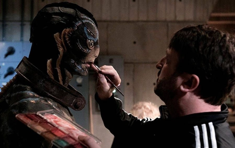 Fans weren't supposed to see: 12+ epic shots from the set