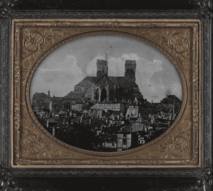 Fascinating and frightening "live photos" from the archives