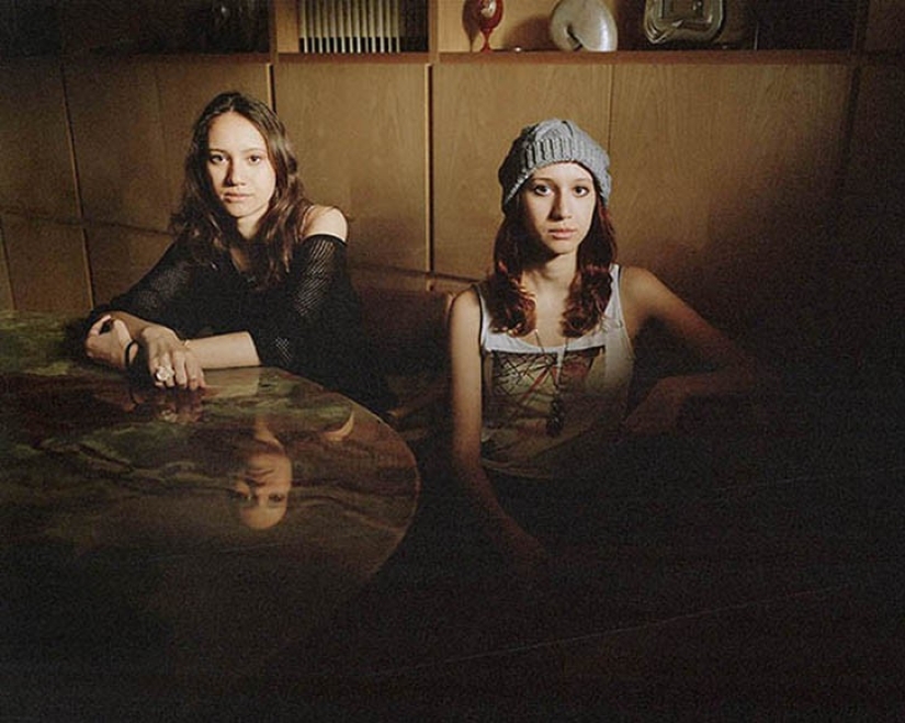 Fascinating portraits of twins Fascinating portraits of twins