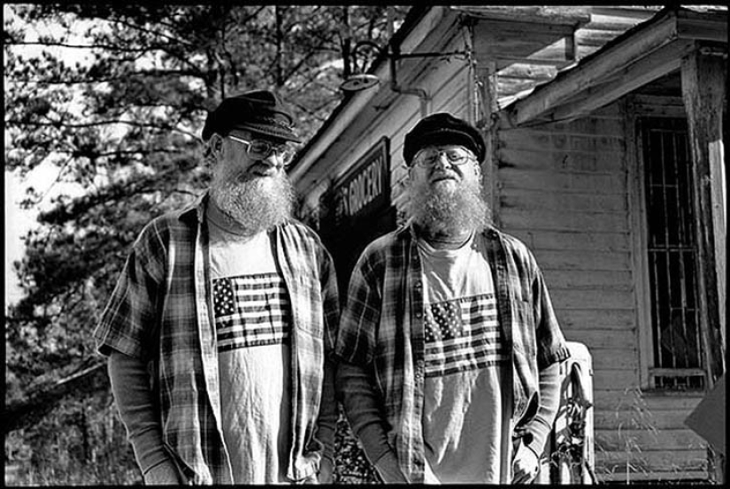 Fascinating portraits of twins Fascinating portraits of twins