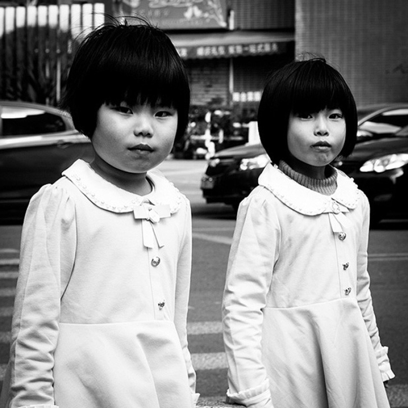 Fascinating portraits of twins Fascinating portraits of twins