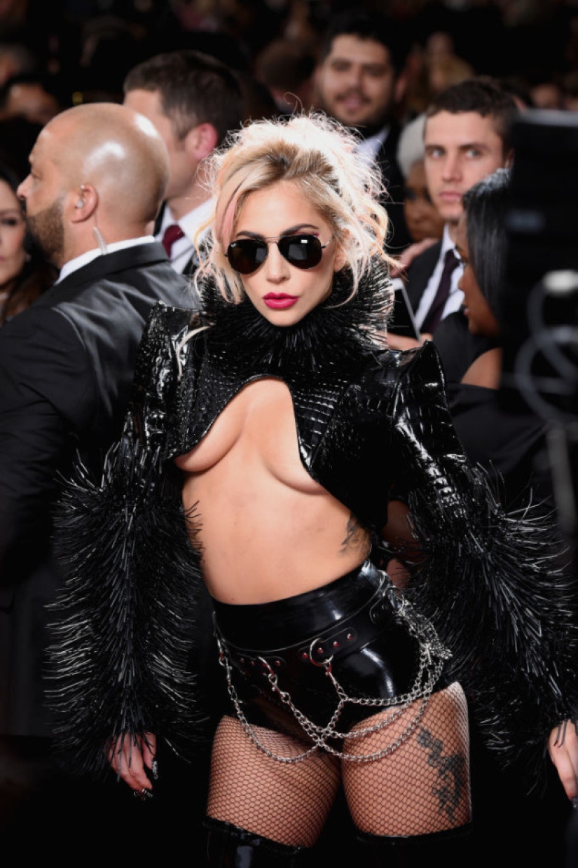 Feel old: photos of pop stars 10 years ago and now