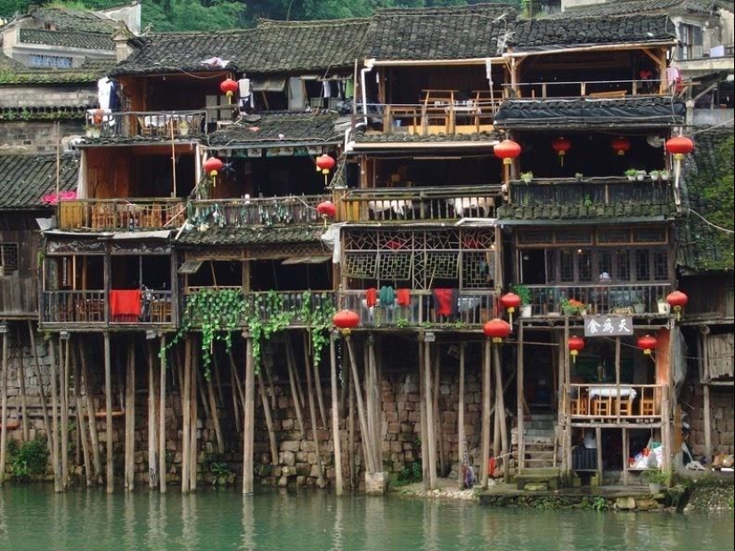 Fenghuang is one of the most beautiful cities in China