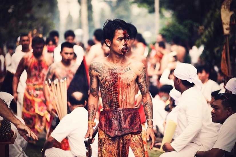 Festival Vegetariano Sangriento en Tailandia Festival Vegetariano Sangriento en Tailandia