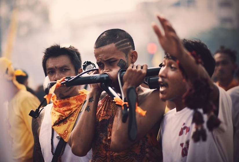 Festival Vegetariano Sangriento en Tailandia Festival Vegetariano Sangriento en Tailandia