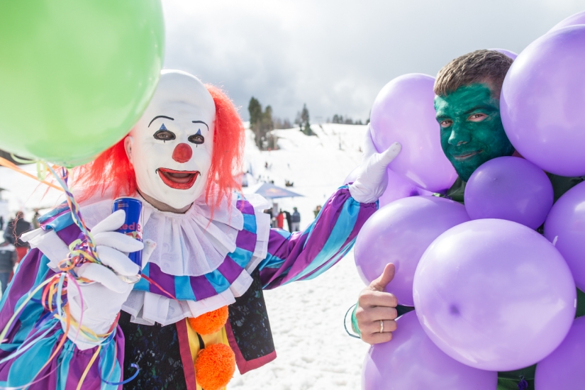Fiesta fuerte en Snezhny: la carrera de snowboard más creativa de Rusia