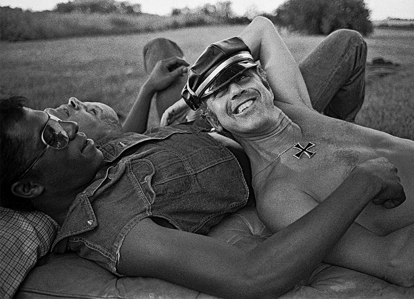 Fin de semana jorobado: Disparos retro de moteros gay