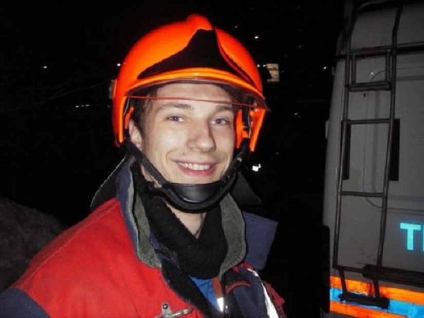 Firefighter Pyotr Stankevich sacrificed his life to save six people Firefighter Pyotr Stankevich sacrificed his life to save six people