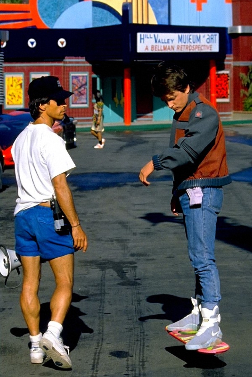 Flying in reality: how to shoot flying skates for the blockbuster "Back to the Future 2"