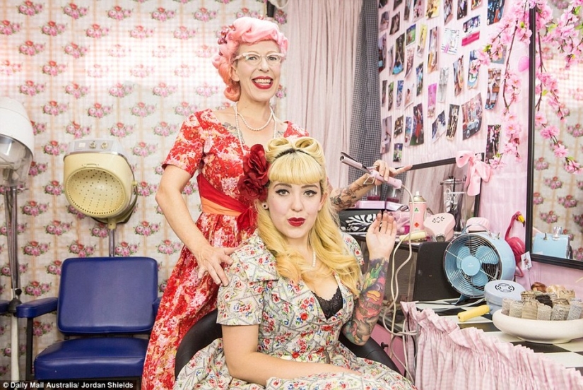 Forward to the past, or 9 examples of how modern people are stuck in past eras