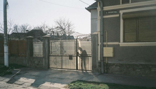 Fotógrafo muestra cómo se está muriendo su ciudad natal en Transilvania Fotógrafo muestra cómo se está muriendo su ciudad natal en Transilvania