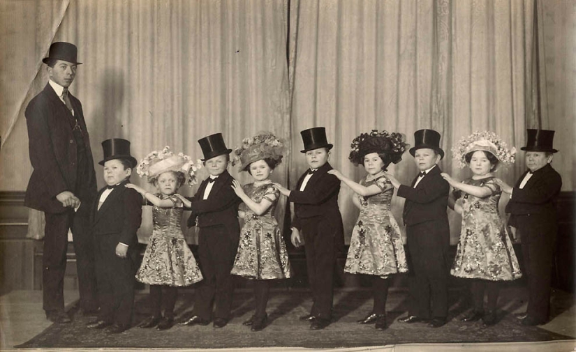 Foto retro: De la vida de los liliputienses