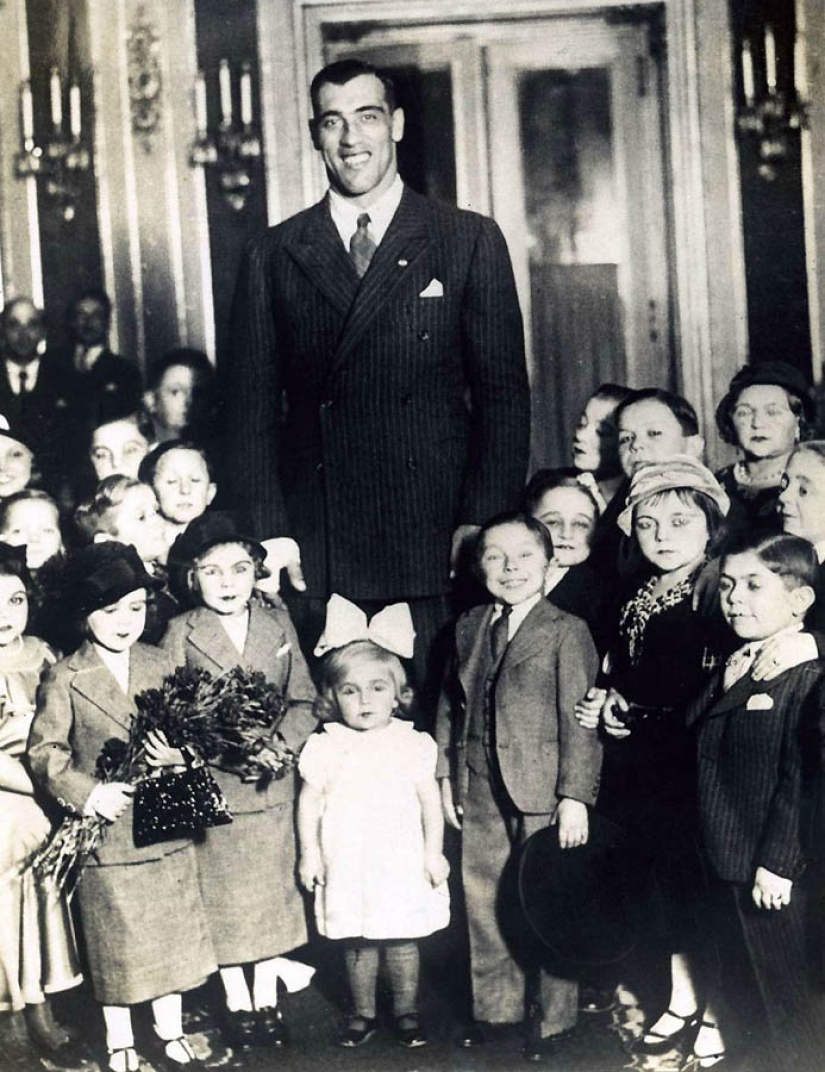 Foto retro: De la vida de los liliputienses