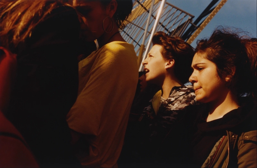 Fotografía de adolescentes italianos que alcanzan la mayoría de edad en ferias rurales